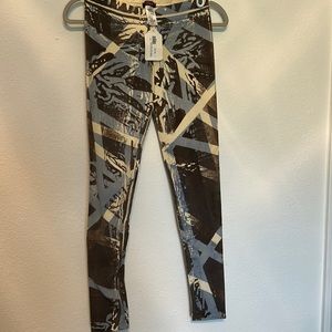 T PARTY leggings yoga pants size small
